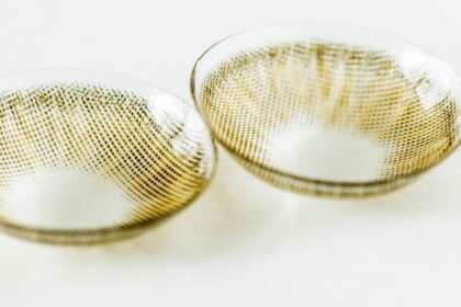 Understanding the Differences Between Single-Vision and Multifocal Contact Lenses